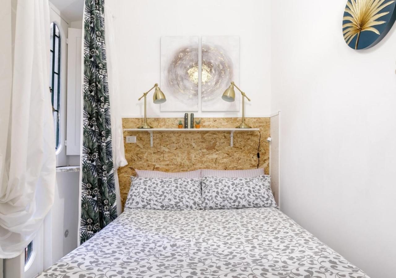 Pied-A-Terre Domusuite Rhome Colosseo Rome Bagian luar foto