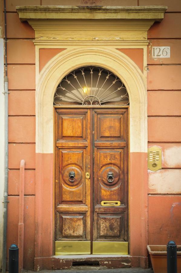Pied-A-Terre Domusuite Rhome Colosseo Rome Ruang foto