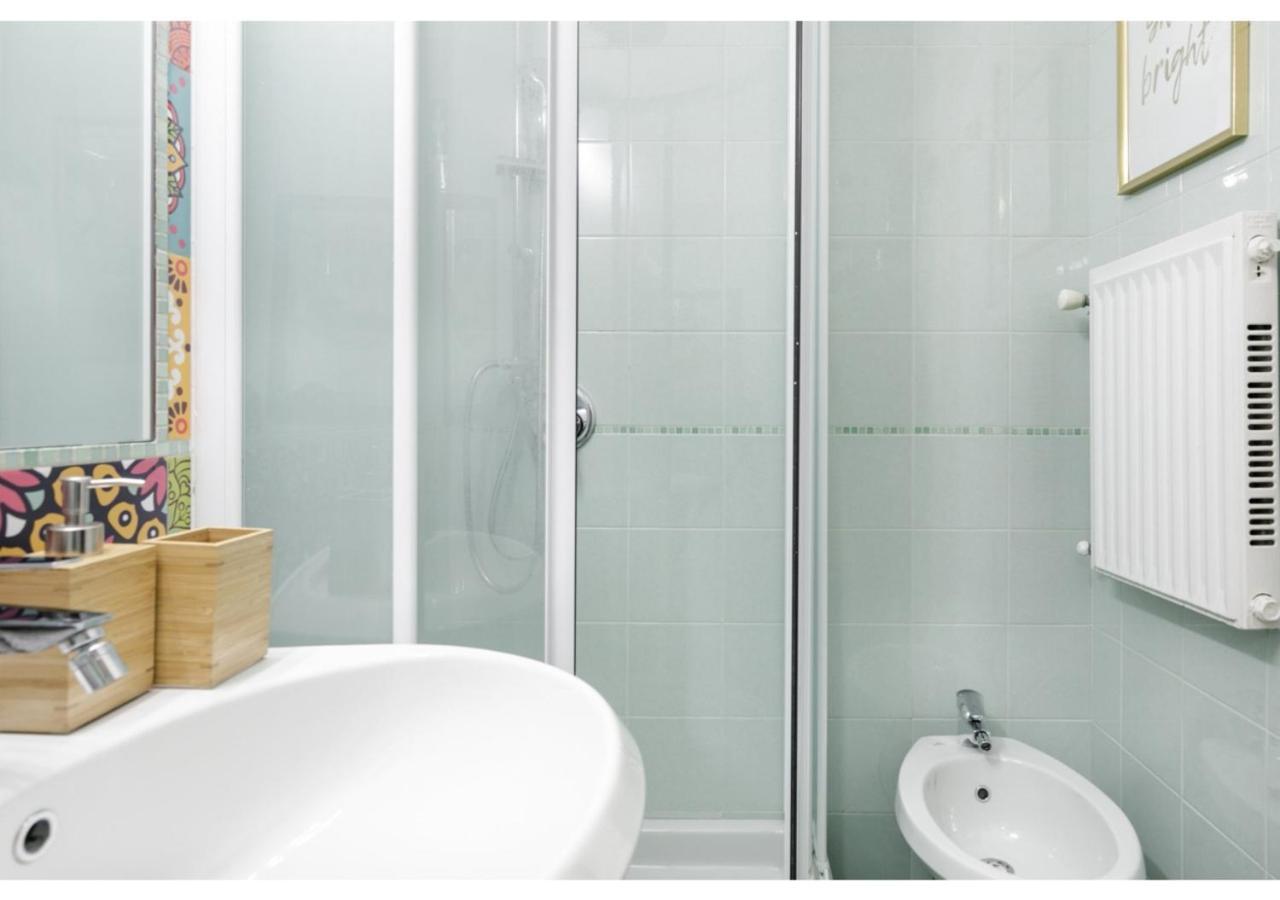 Pied-A-Terre Domusuite Rhome Colosseo Rome Bagian luar foto